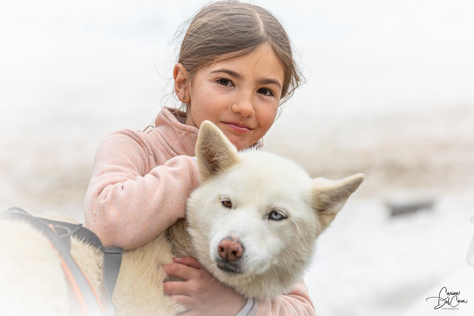 Kleine Musher: Kinder kümmern sich um die Schlittenhunde